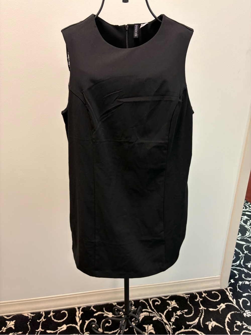 H&M Black Sleeveless Shift Tunic